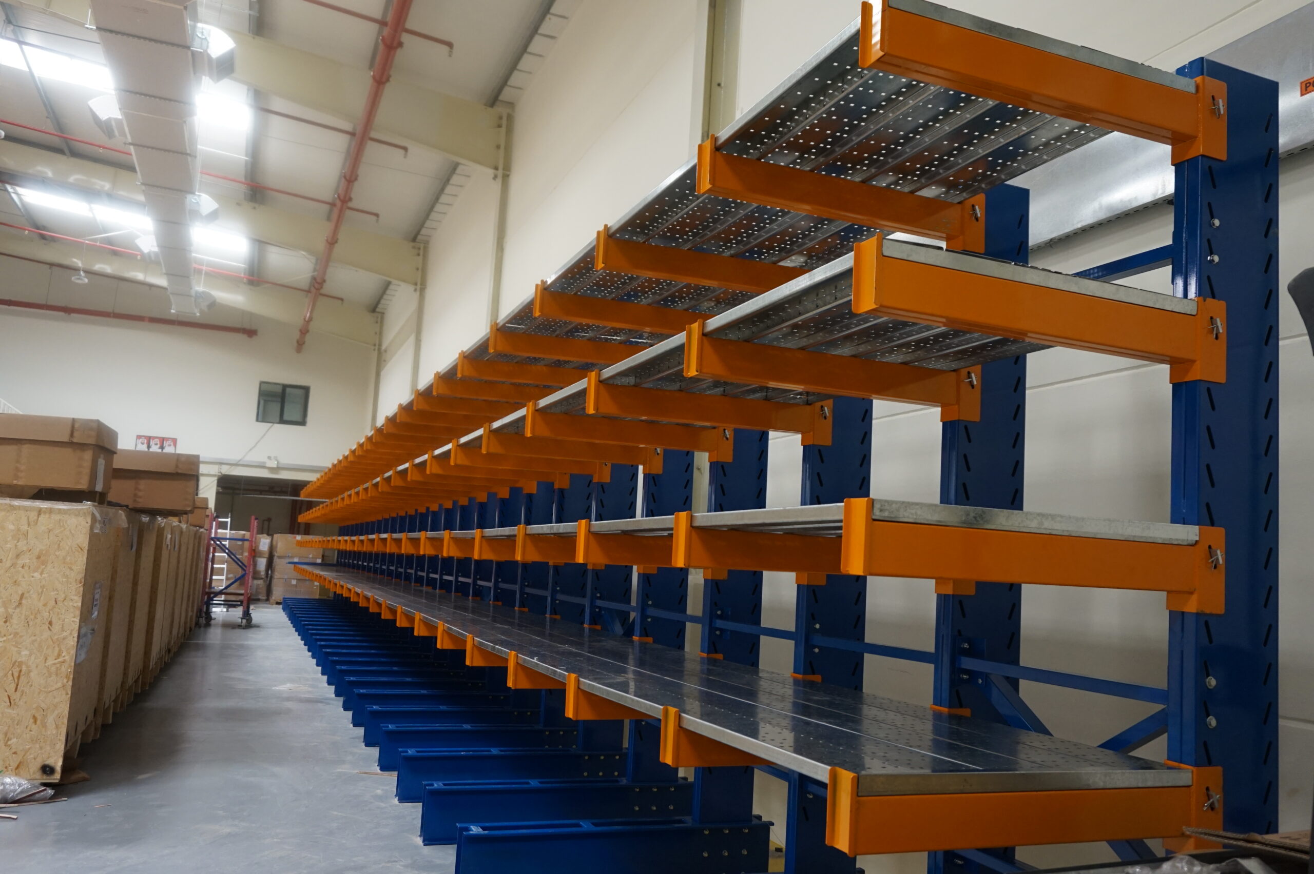 Cantilever racking system UAE by Souk Stores