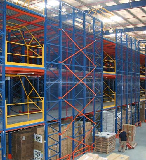 multi tier racking system by Souk Stores
