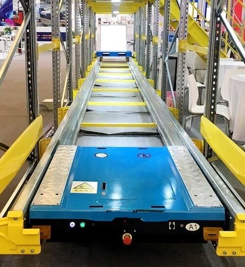 Radio shuttle racking systems UAE by Souk Stores